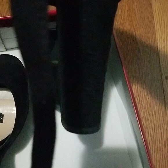 Shoes - Picture 2 of 4